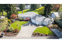 113  Fairway Pl