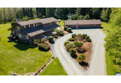135  Rebel Lane